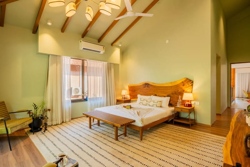 Villa Euphoria | 4-BHK | Pvt Pool | Ent. Lounge – photo 4