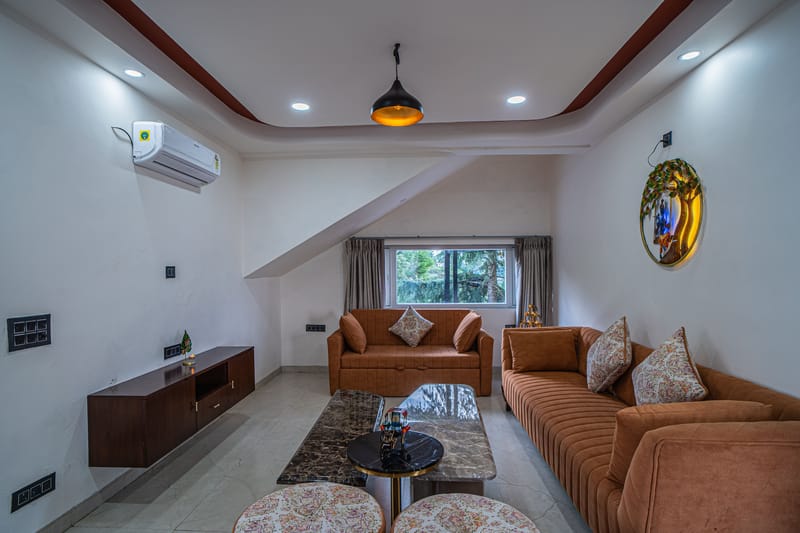 Trio’s Top | 1-BHK Pet-friendly Apartment with patio and Outdoor lounge Area – photo 20
