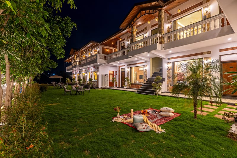 Tikrola Retreat, 4BR Wing – photo 1