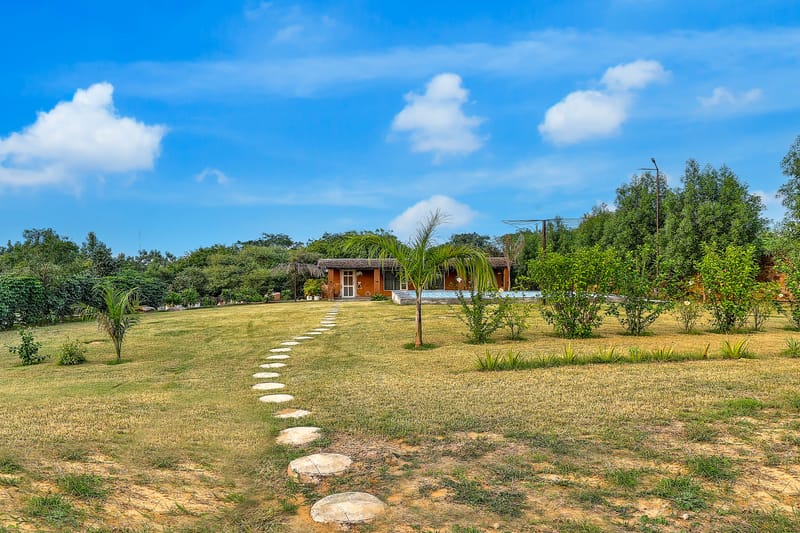 Aravale Farm | Pet-friendly 4-BHK Farmhouse With Private Pool, 2-Acre Lush Garden & Aravali Views – photo 25