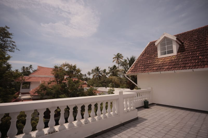Palliath House | 1 Pond-facing Room with Shared Lawn, Patio and Ponds | Proximity to the Beach, Ocean, and Estuary – photo 17