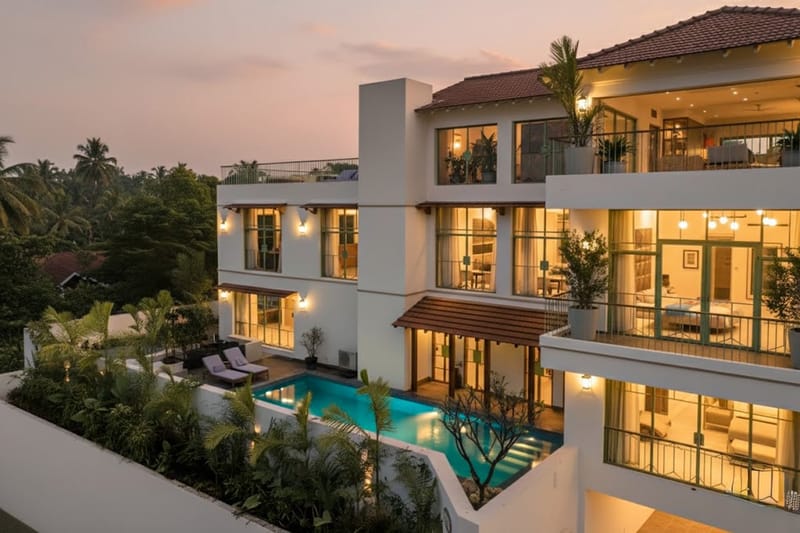 Moonstone Villa w/ Pool & Rooftop Jacuzzi – photo 2