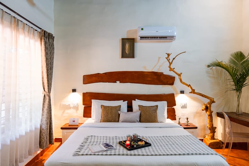Twisted Tree | 1-Room Suite Pet-Friendly Suite with Shared Pool, Bar & Restaurant – photo 13