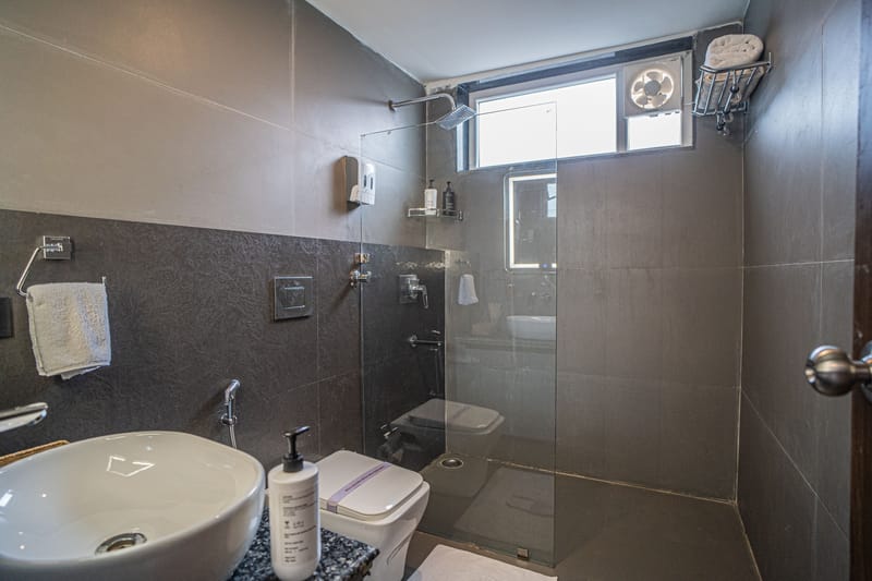 Trio’s Top | Pet-friendly 2-BHK with Attic, Shared Sit-out Area, Stepped Garden & Hill Views – photo 11