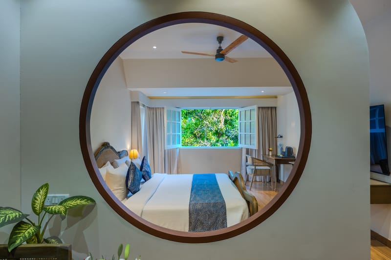 Goan Bliss Junior Suite | Spacious Boutique Suite with Living Room, Private Terrace, Shared Pool, Restro, Spa & Library – photo 23