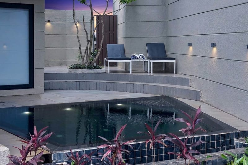 Emperior Suite w/ Private pool & Jacuzzi @ Vee Resort – photo 6