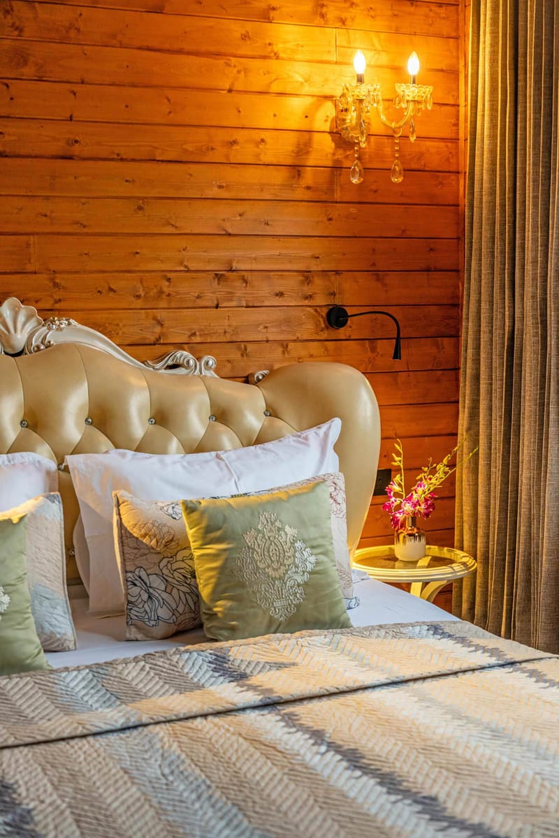 Chalet Royale W/ Zen Deck – photo 13