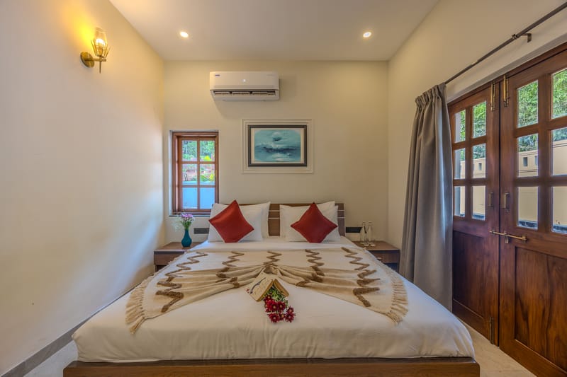 Casa Vilson |  3-BHK Villa With Private Pool, Indoor Bar, Bathtub and Courtyard  – photo 16