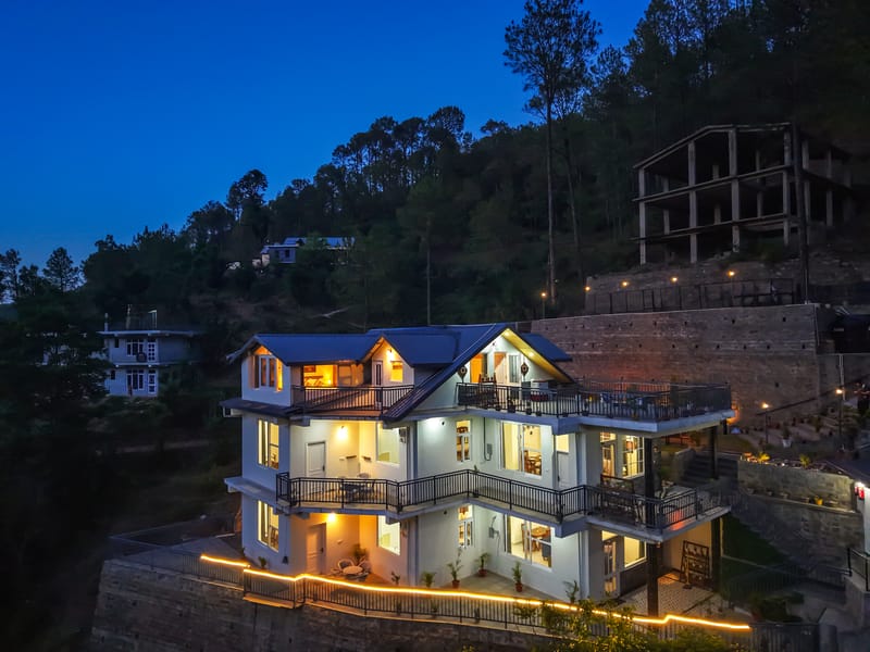 Gamble Pine Ridge | Pet-friendly 2-BHK Apartment With Shared Plunge Pool & Lawn Amid Mountains – photo 32