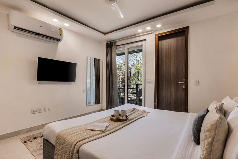 Liv Regalia Serviced Apartments | 1-BHK With Balcony with Restaurant, Lift, Gym & Conference Room | 1 km from Millennium City Centre – photo 29