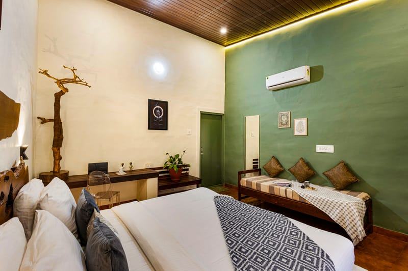 Twisted Tree | 1-Room Suite Pet-Friendly Suite with Shared Pool, Bar & Restaurant – photo 35