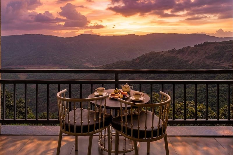 Royal Suite w/ Valley View @ Vee Resort – photo 1