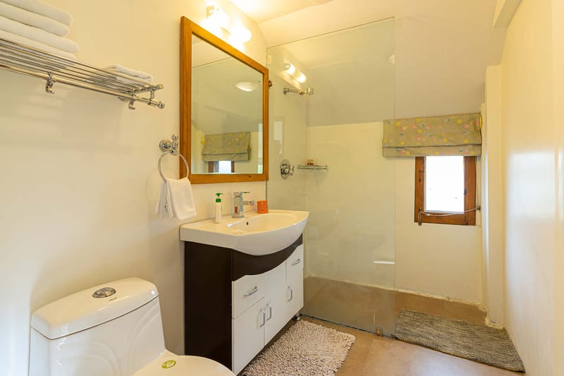 The Kathguni House – photo 24
