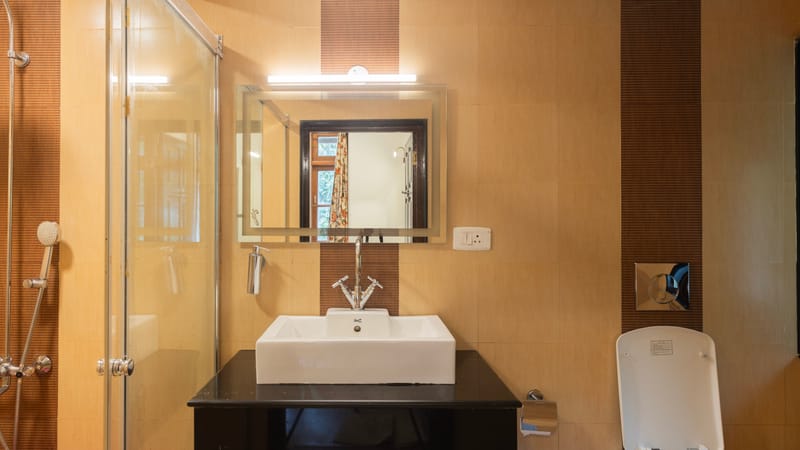 Milton Abbott Estate (Heritage Family Room) - Villa in Ooty, Tamil Nadu – photo 15