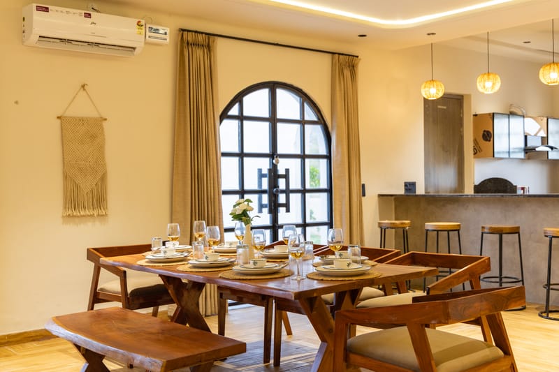 Belvedere Villa | Chic 4-BHK Retreat with Pool, Bar & Landscaped Garden – photo 30