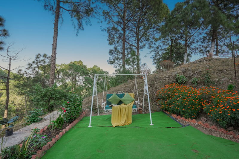 Pine View Resort | Pet-friendly Hilltop 1-Suite With Garden-Facing Balcony, Rooftop lounge, Restro & Game Zone – photo 8
