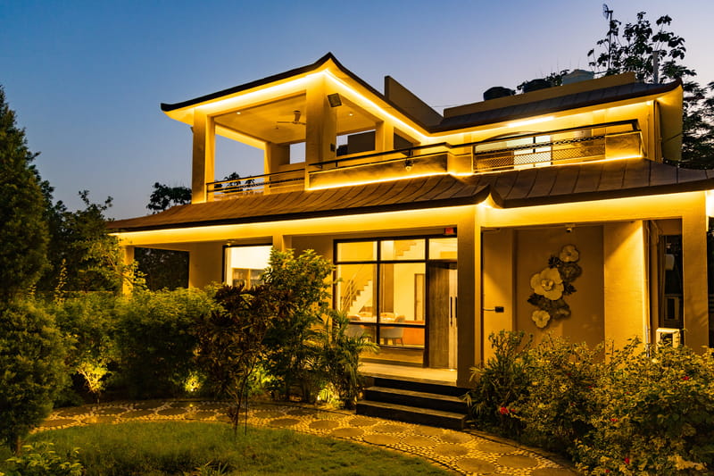 Autum Villa | Pet-friendly 4-BHK Villa with Private pool with rain curtain, Game Zone, Indoor Bar and Garden – photo 1