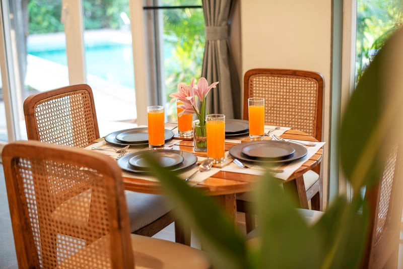 The Crescent Palm Grove | Boutique Suite in a Resort with Shared Game Room, Garden and Restaurant – photo 10