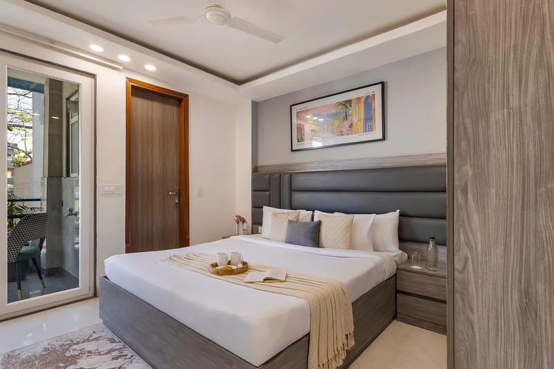 Liv Regalia Serviced Apartments | 1-BHK With Balcony with Restaurant, Lift, Gym & Conference Room | 1 km from Millennium City Centre – photo 13