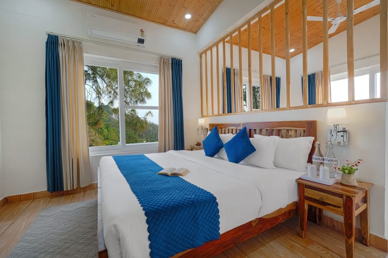 Stars and WindSongs | 1 Hilltop Suite with Shared Pool, Bonfire, Game Zone, Alfresco Dining & Relaxing Garden Spaces – photo 41