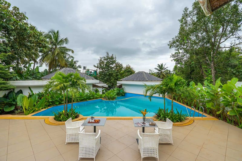 6 Luxury Cottages w/closed bathrooms @ Kuhu Resort – photo 11