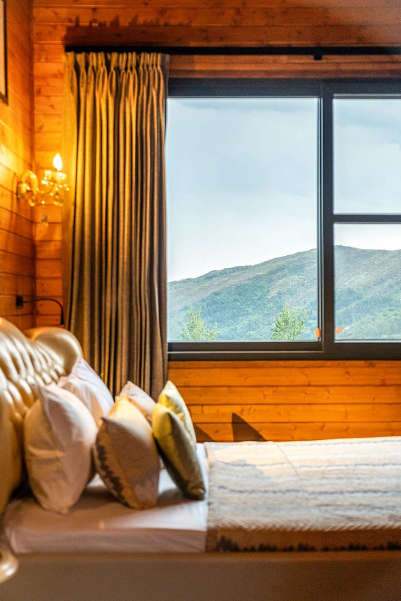 Chalet Royale W/ Zen Deck – photo 11