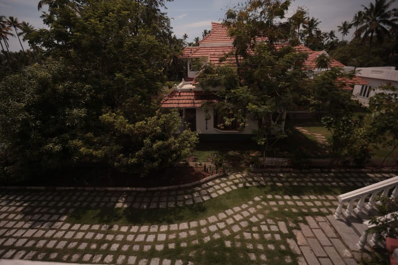 Palliath House |3 BHK With, Living Lounge, Patio, Shared Lawn and 3 Natural Ponds | Near Andhakaranazhi Beach – photo 45