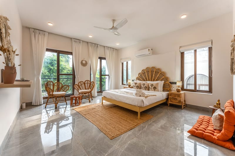 Villa Casa Del Mundo | Luxe Pet-friendly 4-BHK Villa With Pvt Pool, Bar, Lift & Scenic Hill Vistas  – photo 21
