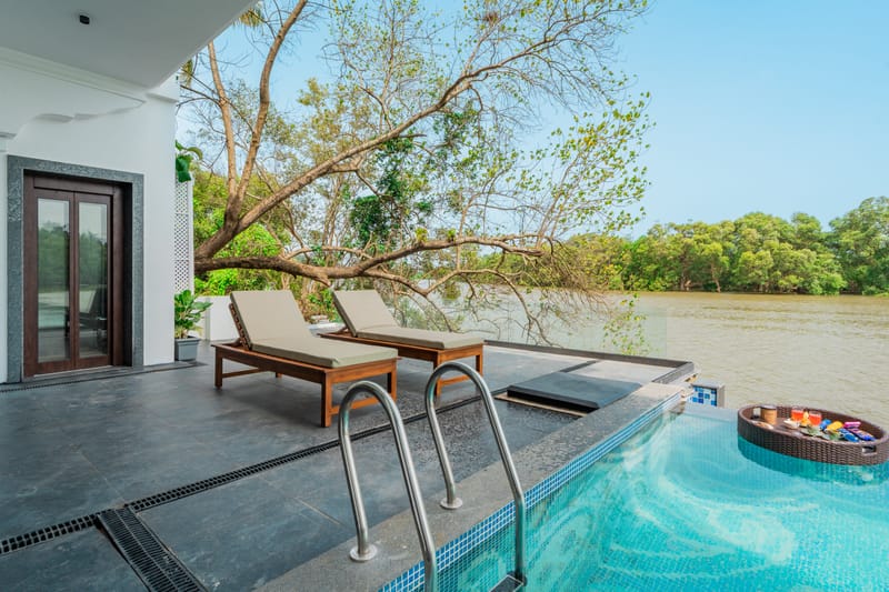 Villa Riviere | Private Riverfront Estate with 6-BHK & 3-BHK, 2 Infinity Pools, Lift, Lounge Area & Kids' Room | 3 Km from Candolim – photo 9