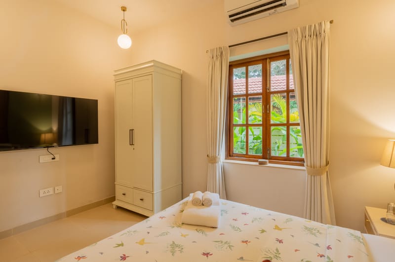 Casa Amore | 4-BHK Portuguese-Inspired Twin Villas In a Secluded Estate with Private Pools & Mini Bars | Close to Calangute & Baga Beach – photo 29