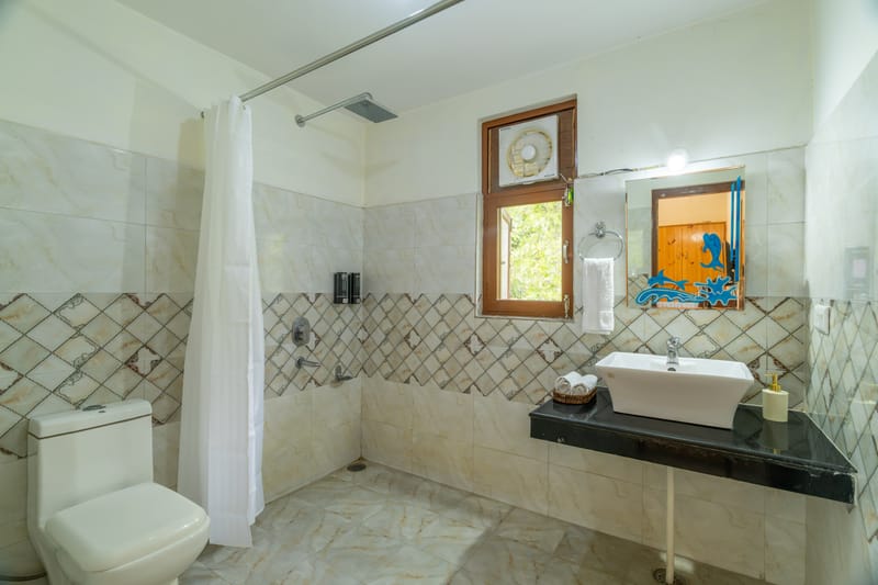 4 Executive Rooms @ Raison Meadows – photo 20