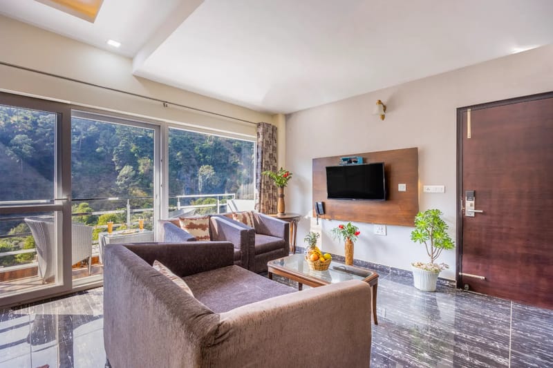 Kingdom Heartz |  Cosy Pet-friendly Studio Apartment With Balcony, Common Pool, Common Garden & Restaurant – photo 16