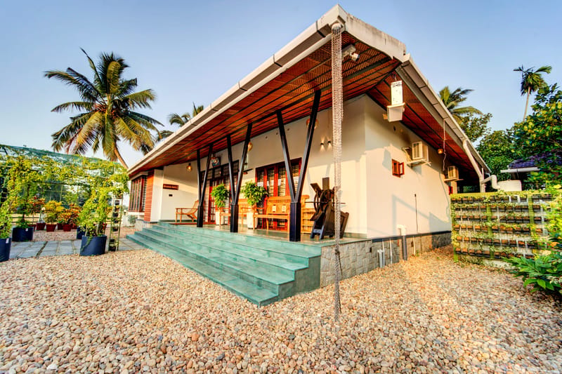 Breeze and Grains Resort | 3-BHK Vacation Home With Outdoor Patios & Chinese Wok Zone – photo 1