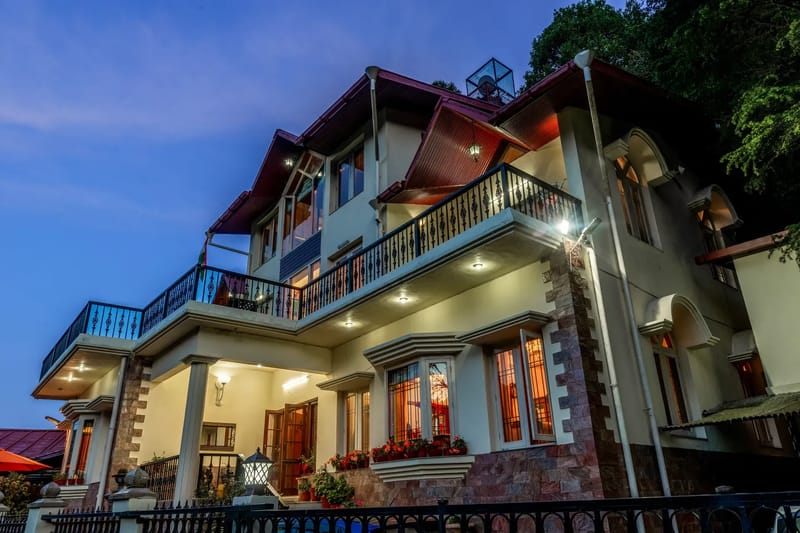 The Meadow | Elegant 3-BHK Hill Retreat With Entertainment Lounge & Terrace – photo 25