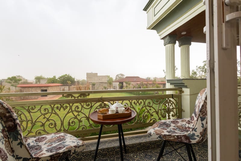 Gold Palm Granola | Elegant Room in a Serene Resort with Shared Pool, Dining, & Garden | Near Popular Tourist Attractions – photo 26
