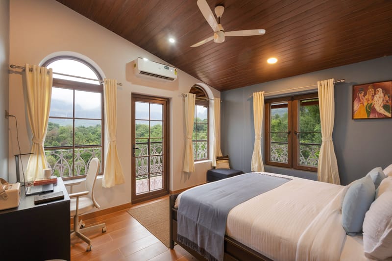 Sreelakam Villa | 4-BHK Hillside Hideaway With Pvt Pool, Terrace Lounge, Sit-Out Areas & 360 Hill Views Near Sahyadri The Waterfall – photo 17