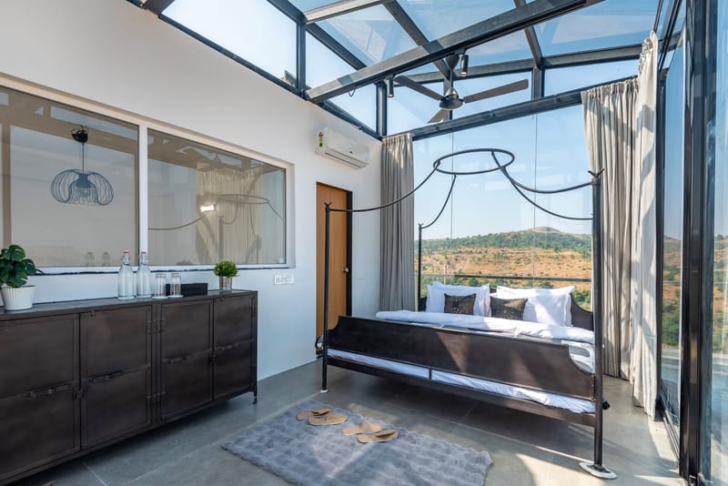 White House | 4-BHK Villa With panoramic Hill Views, Glass Room, Outdoor Pool & Dam nearby – photo 30
