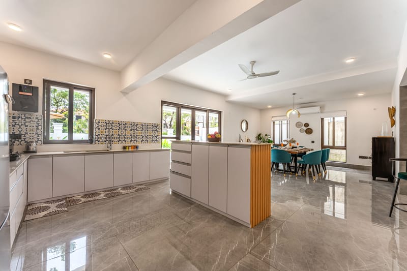 Villa Casa Del Mundo | Luxe Pet-friendly 4-BHK Villa With Pvt Pool, Bar, Lift & Scenic Hill Vistas  – photo 10