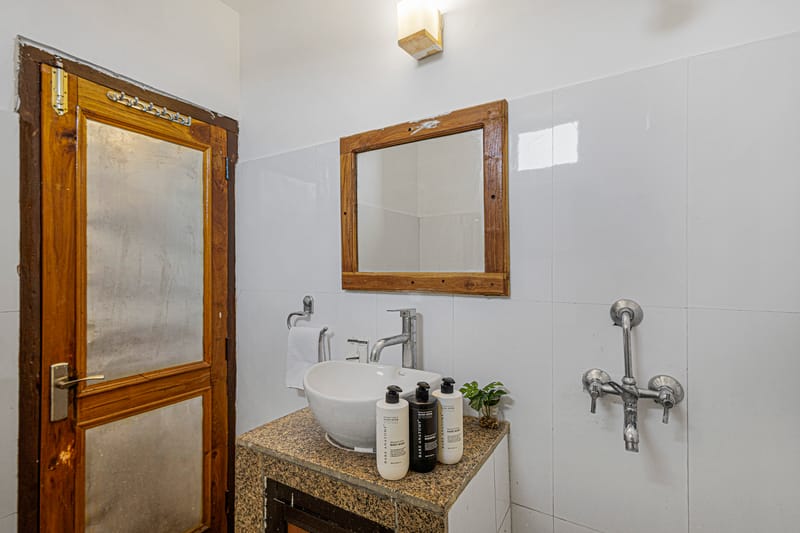 Dhela Jungle Retreat Cobblestone | Pet- Friendly Duplex 2-BHK in a Mini Resort with Shared Pool Near Jhirna Safari Zone – photo 30