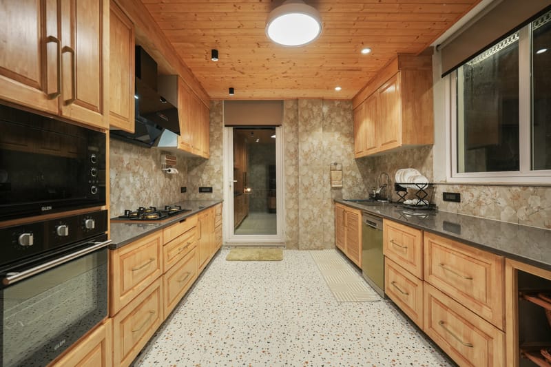 Kavya Villa | 4-BHK Pet-friendly Villa With Lounge, Game Zone, Sit-Out Areas & Panoramic Views in Kasauli Hills – photo 12