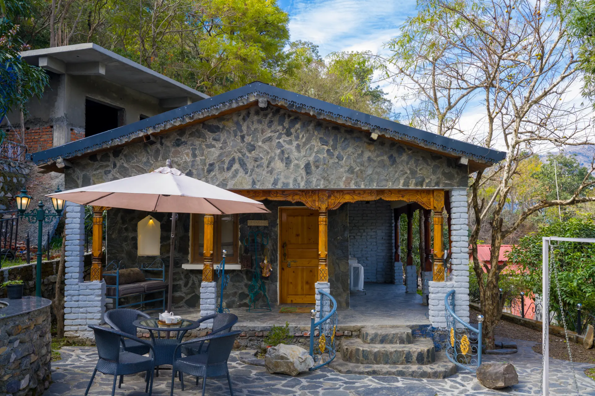 Zephyr Kumaon Cottage | Hillside Retreat With Common Pool, Gym & Restaurant