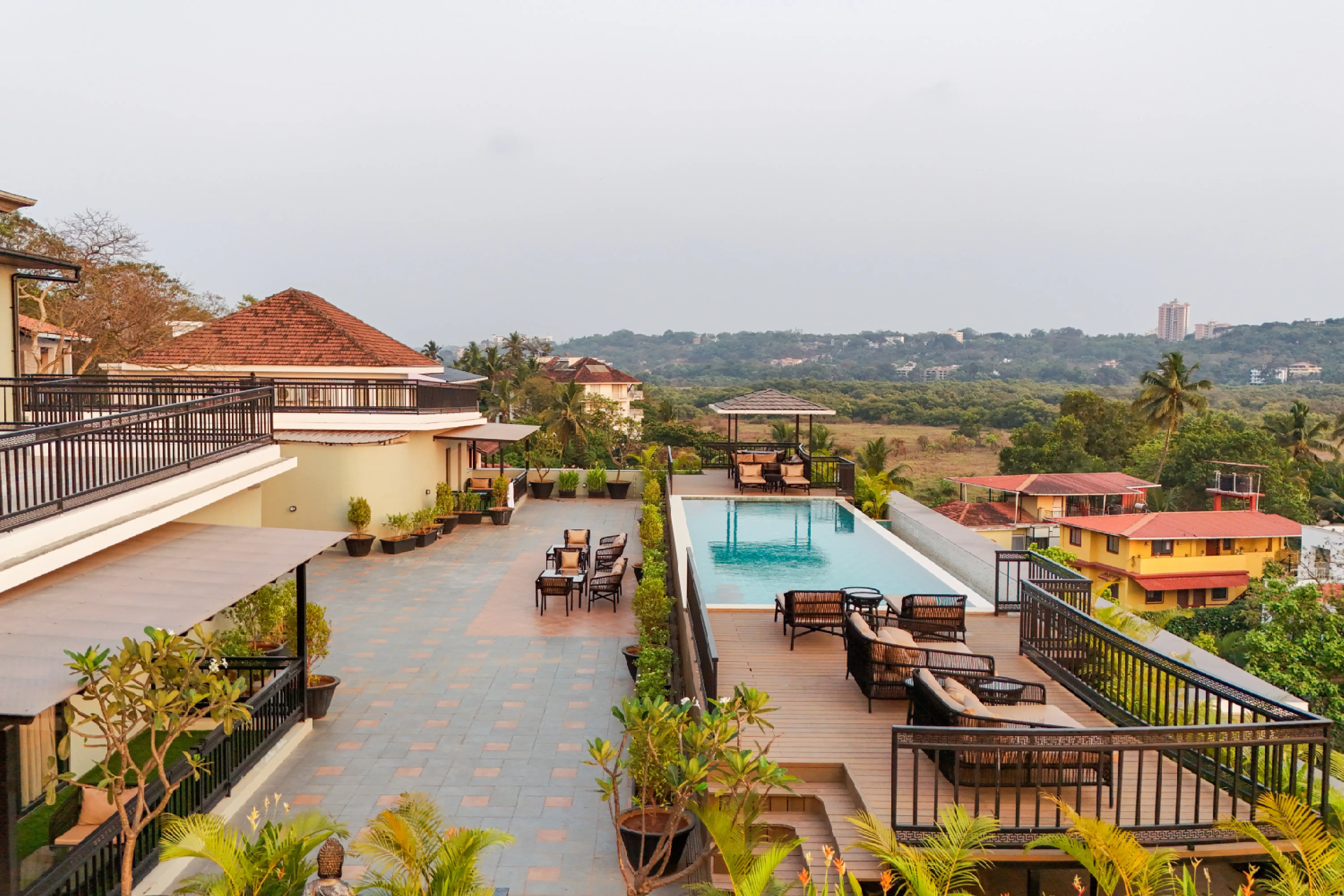 Kamerios Verano | 1-BHK | Common Rooftop Pool | Lift - Image 3