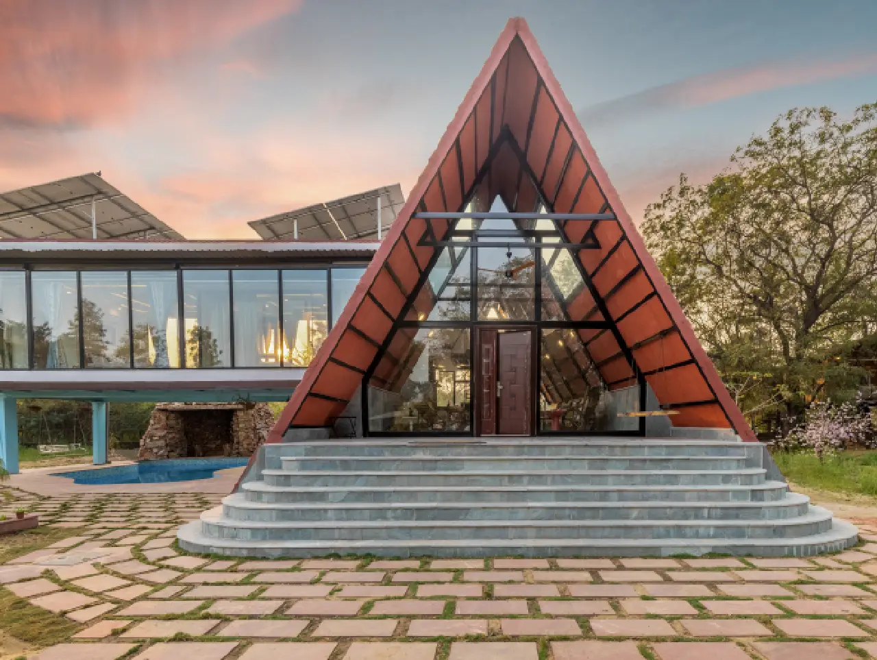 Handa’s Gateway | Pet-friendly 3-BHK Retreat With Pvt Pool & Garden - Image 2