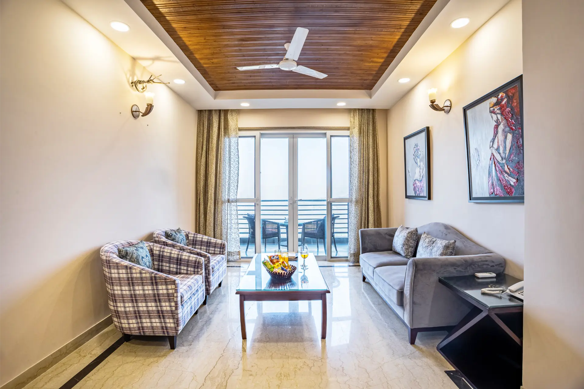 Skyline Grove | Stylish 3-BHK Apt With Scenic Views - Image 2