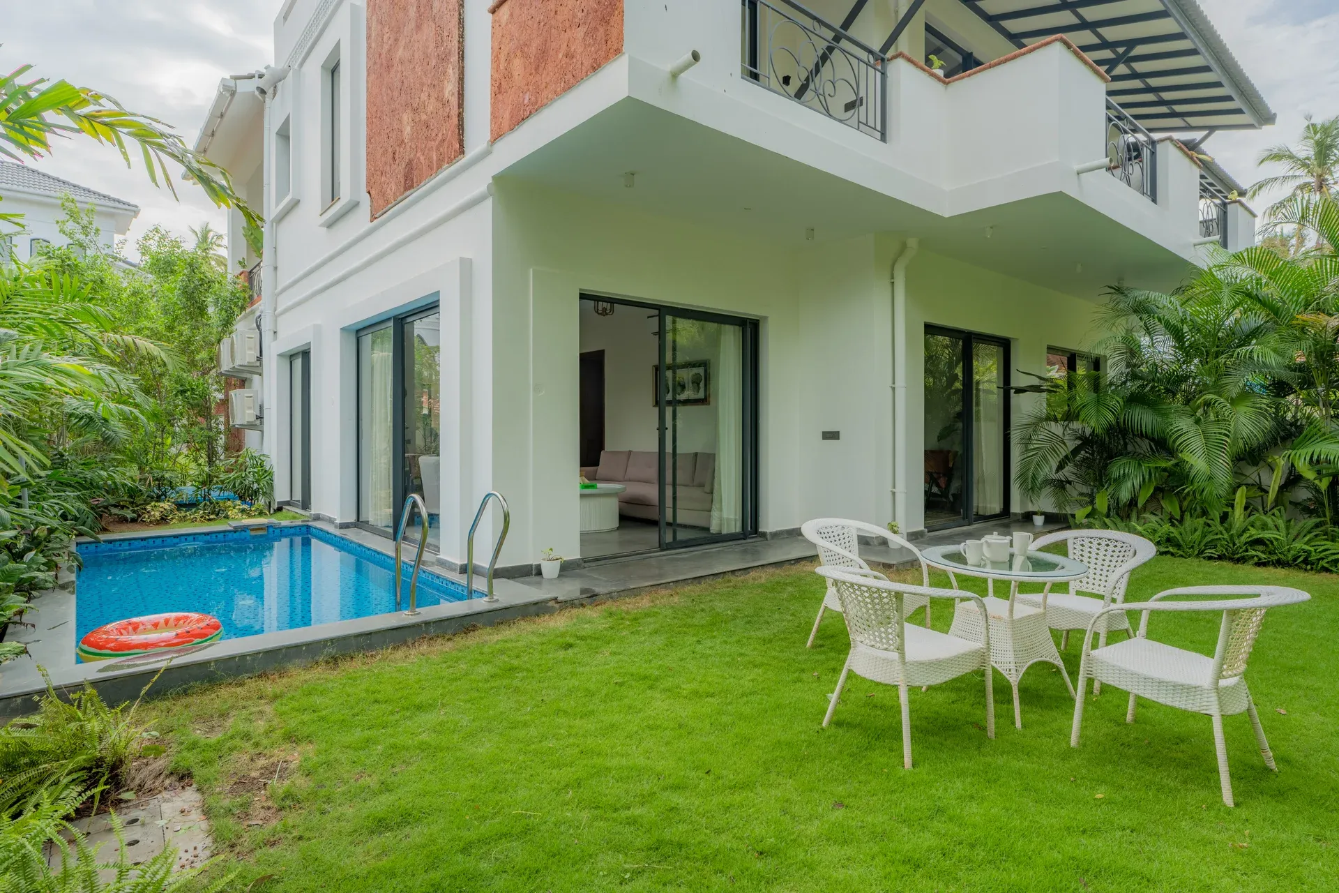 Laguna Echo | Serene Pet-friendly 3-BHK Retreat With Private Pool & Garden Near Anjuna Beach