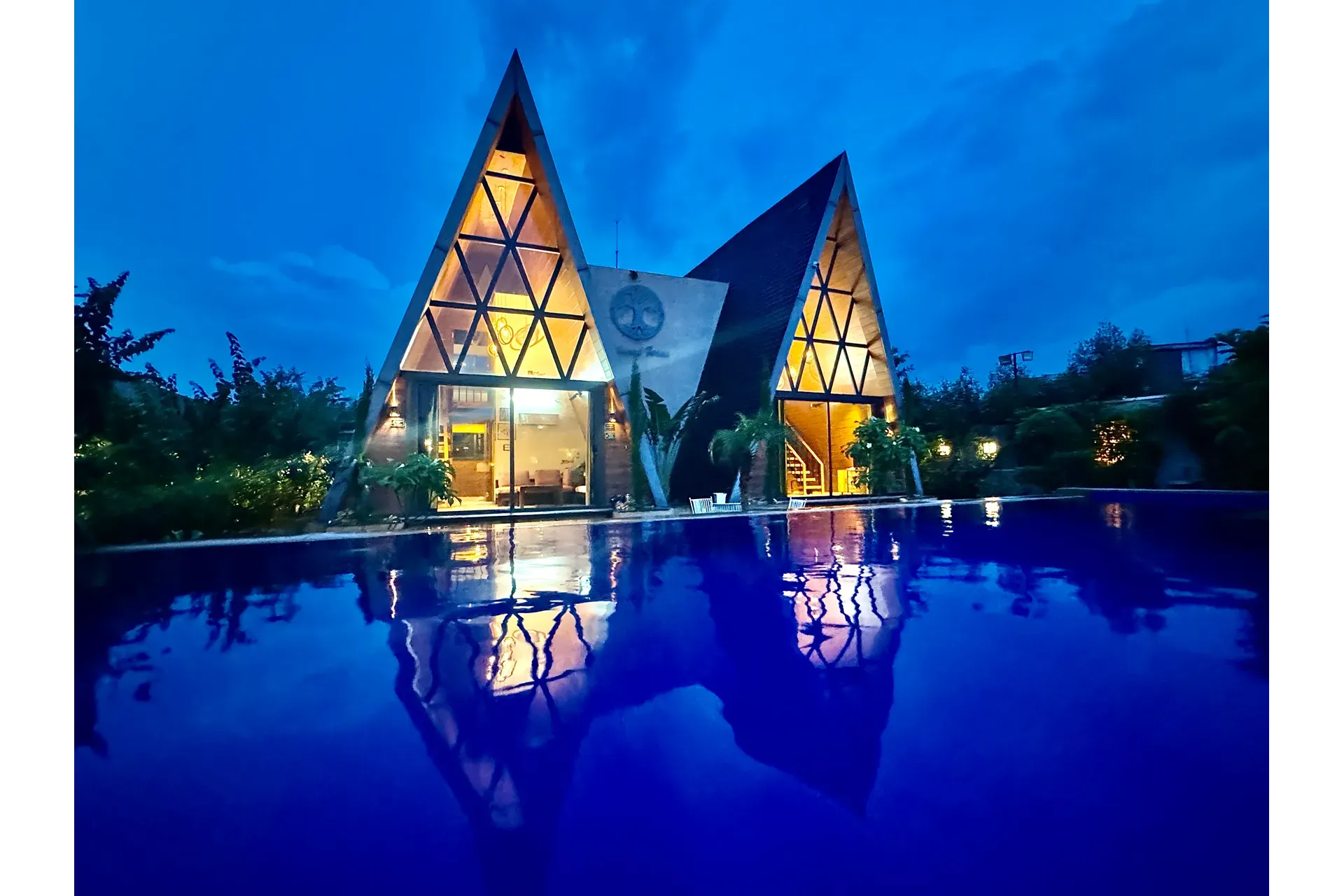 Oakwood Cottages | 4-BHK | Pvt Pool | Party Hall