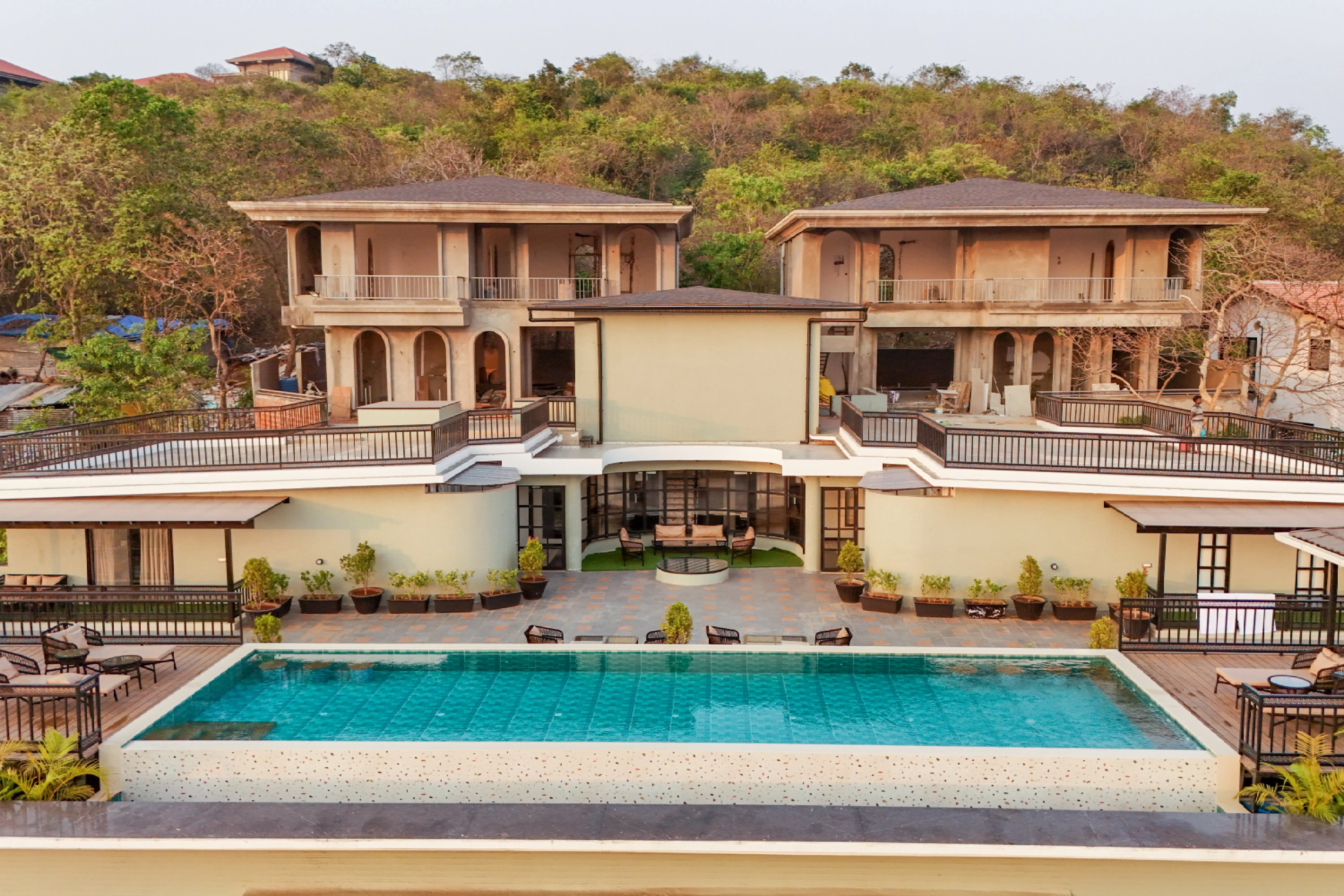 Kamerios Verano | 1-BHK | Common Rooftop Pool | Lift - Image 2