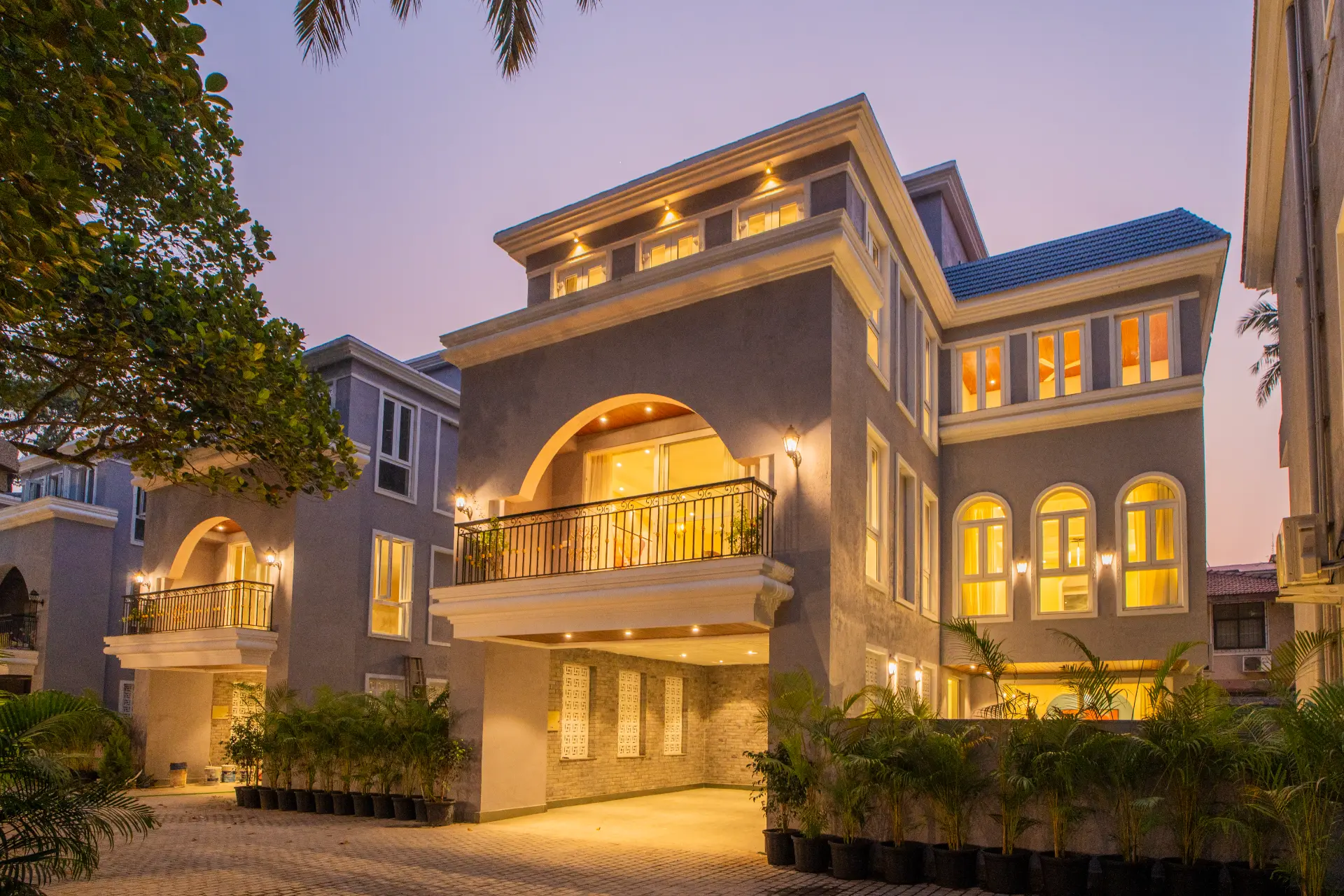 Solace Teal | Charming Pet-friendly 5-BHK Getaway With Private Pool | Grand Dining & 2 living spaces