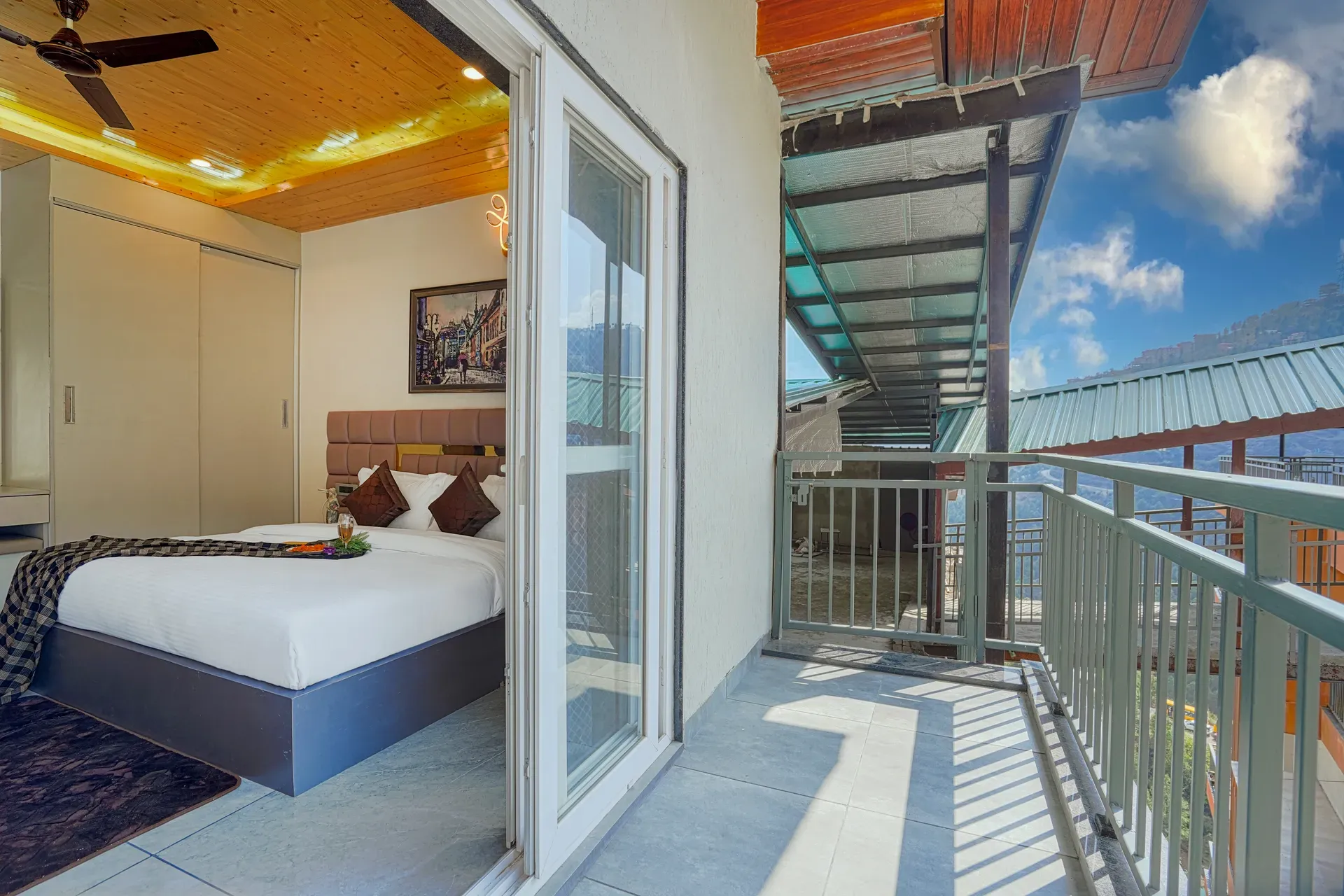 Cliff Trident | 3-BHK With Mountain Views 