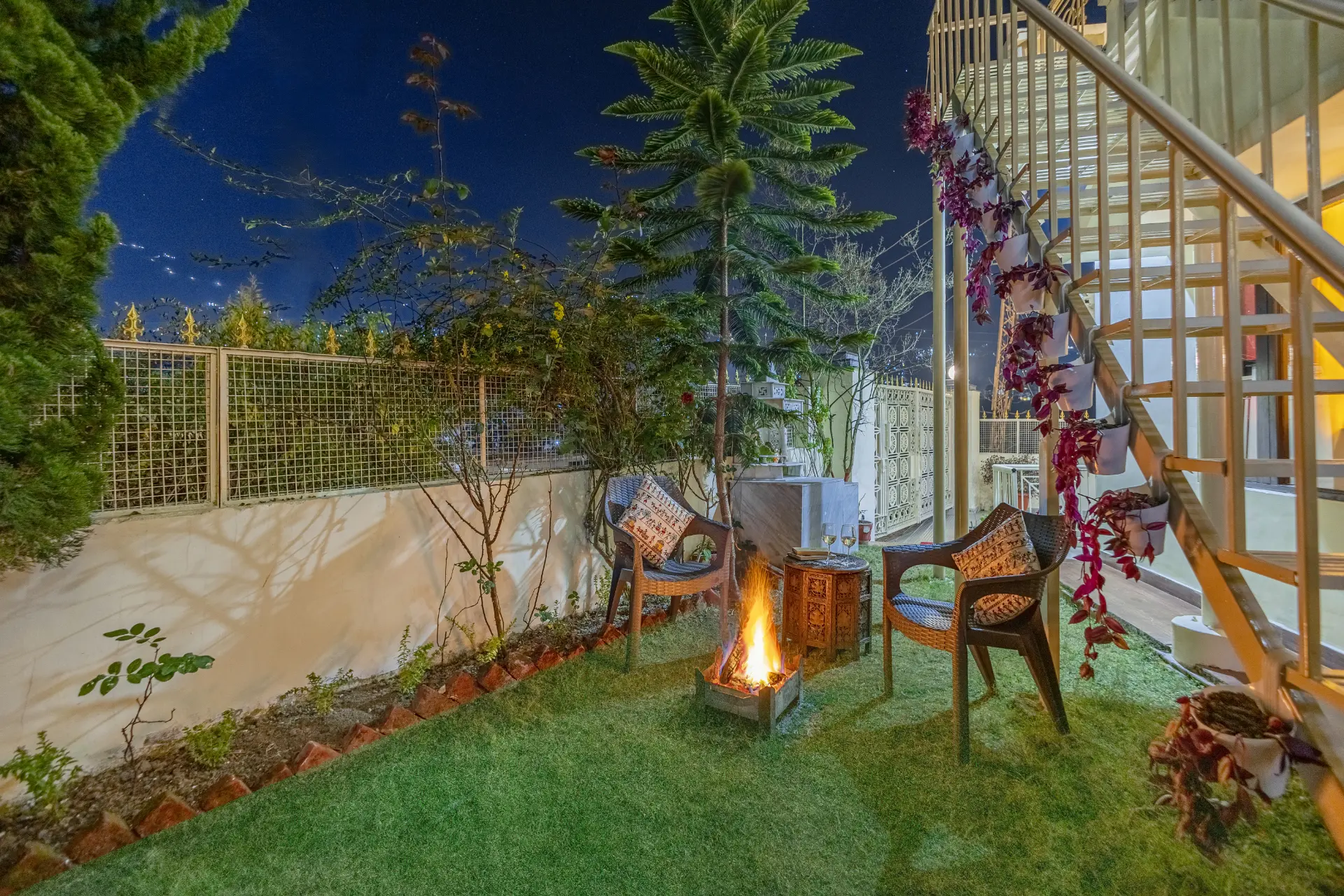 Cozy Nest | 2-BHK | Garden | Balcony | Swing | Bathtub | Bonfire Area 